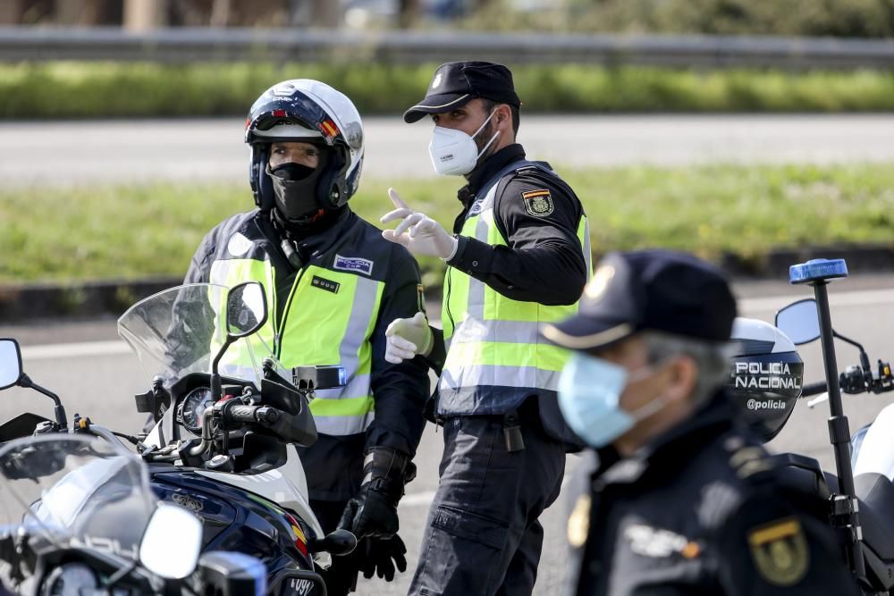 Saúl Craviotto, con la Policia Nacional