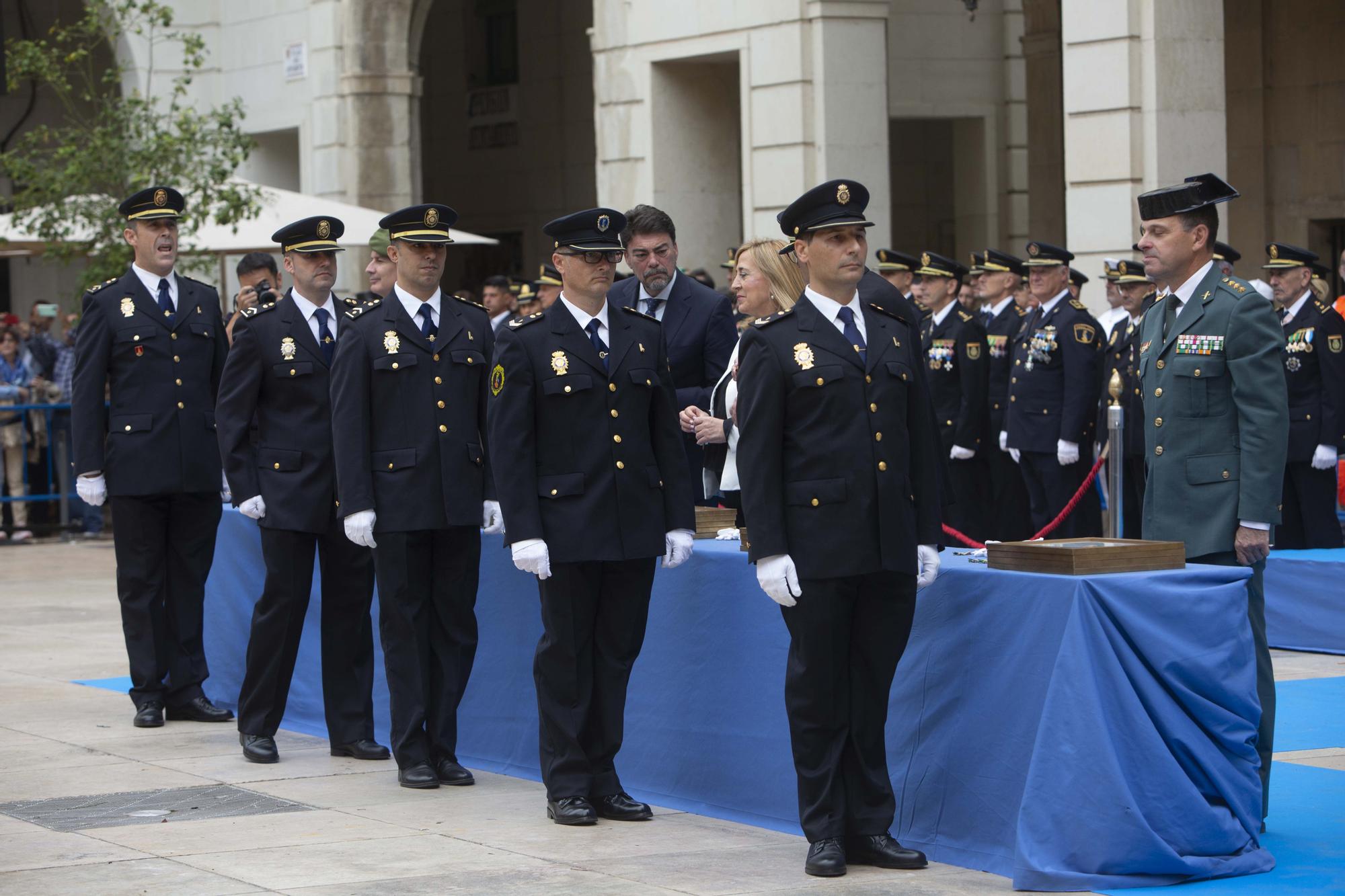 Actos de celebración del Patrón de la Policía Nacional en Alicante.