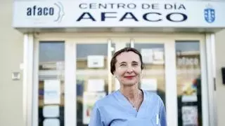 Maria José Rojo, técnica en cuidados de enfermería en la asociación Afaco de A Coruña: «Las rutinas facilitan la estimulación y el cuidado en el alzhéimer»