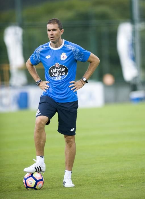 Fayçal Fajr ha retrasado su vuelta a los entrenamientos después de las vacaciones.