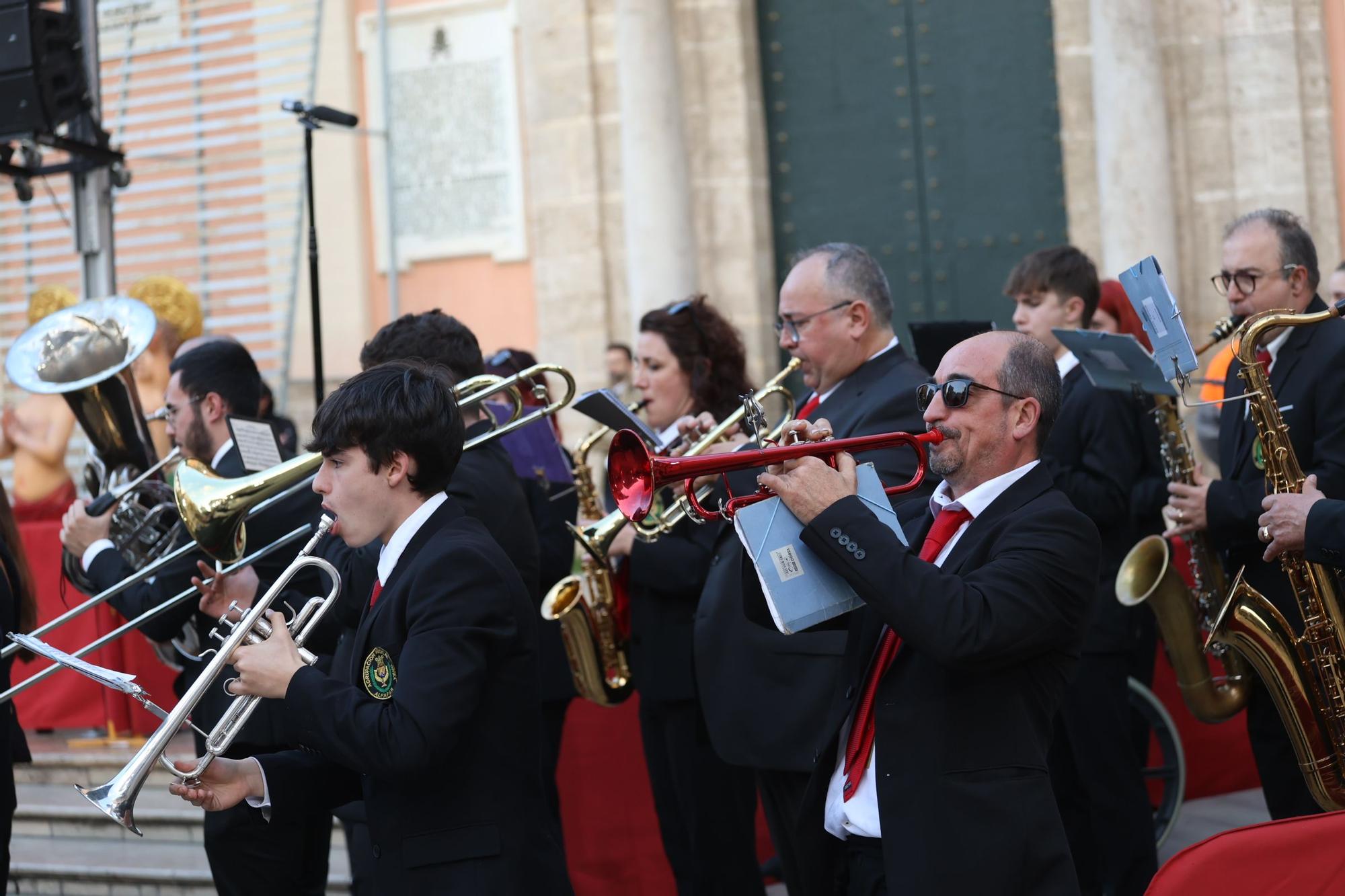 Fallas 2023 | Antología de músicos en la Ofrenda del día 17