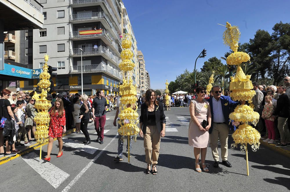 El calor es el gran protagonista en la procesión del Domingo de Ramos en Elche