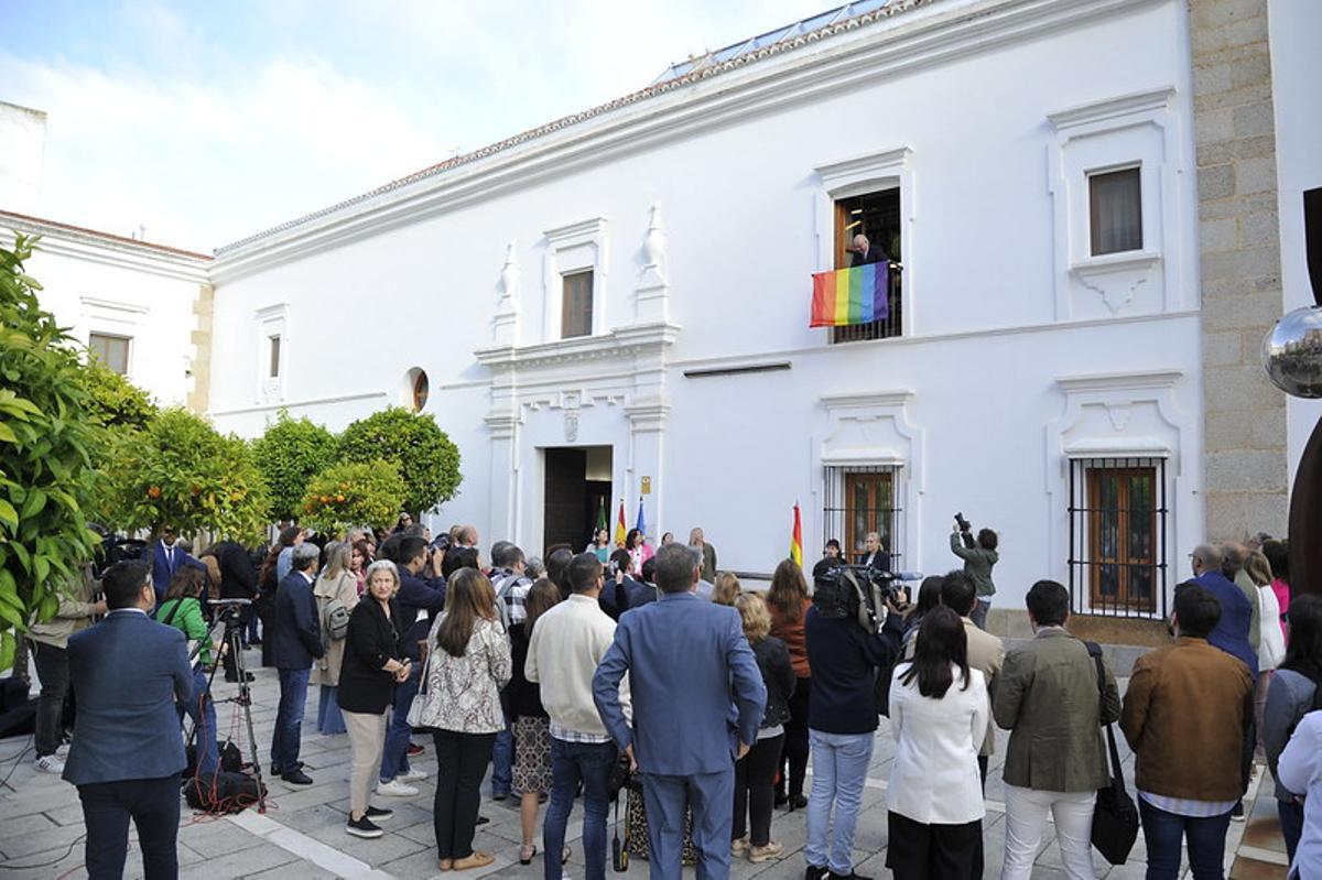 La Asamblea de Extremadura es un espacio donde se afianzan los derechos conquistados.
