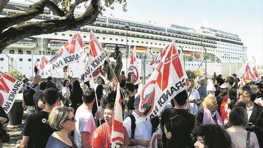 El choque en Venecia reabre la protesta contra los cruceros