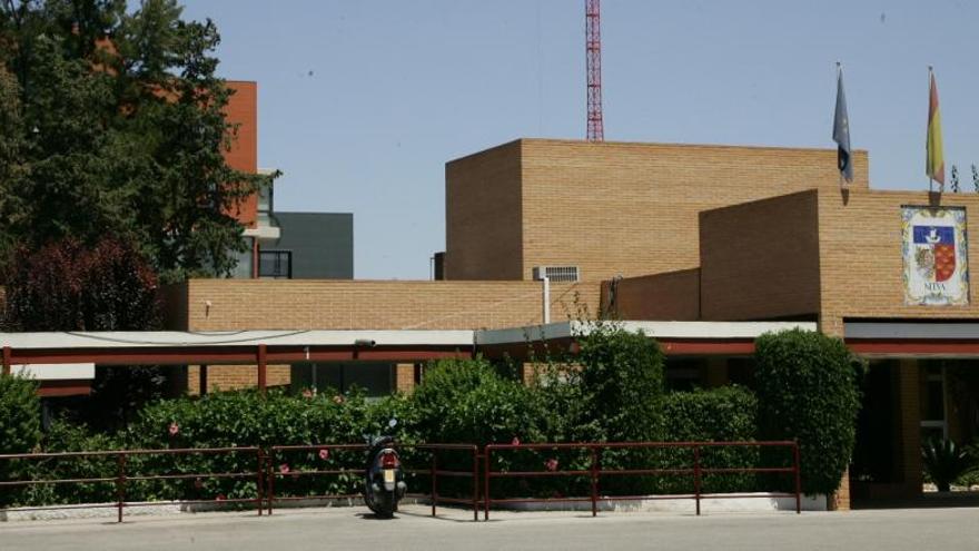 Fachada del colegio Nelva de Murcia, un centro de corte católico emplazado junto al Monteagudo.