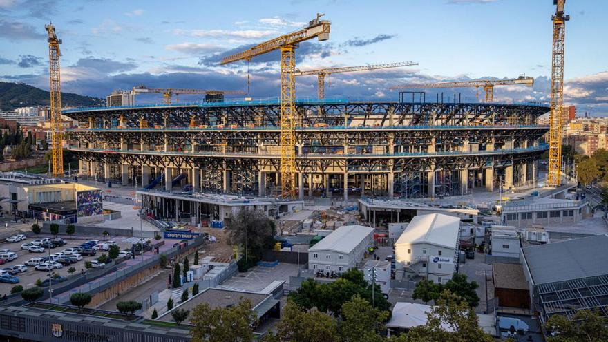 La subcontrata del Camp Nou que está despidiendo obreros &#039;sin papeles&#039; trató de regularizarlos tras la denuncia