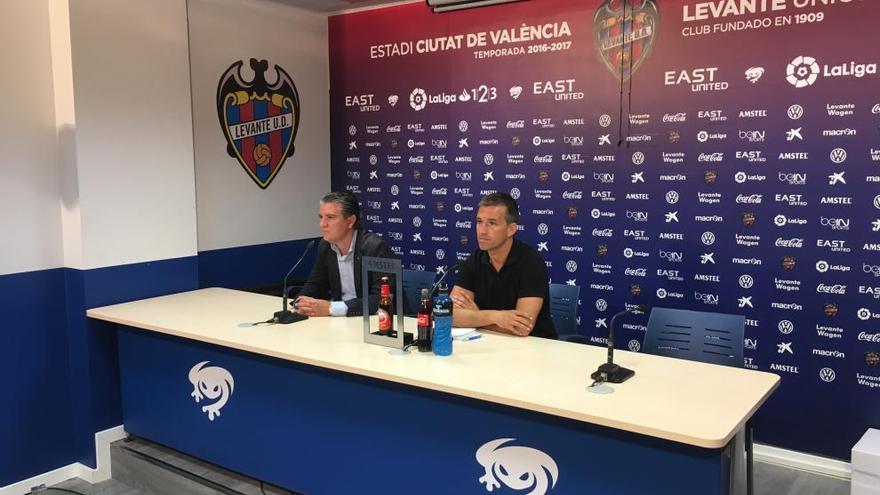 Instante de la rueda de prensa de hoy.