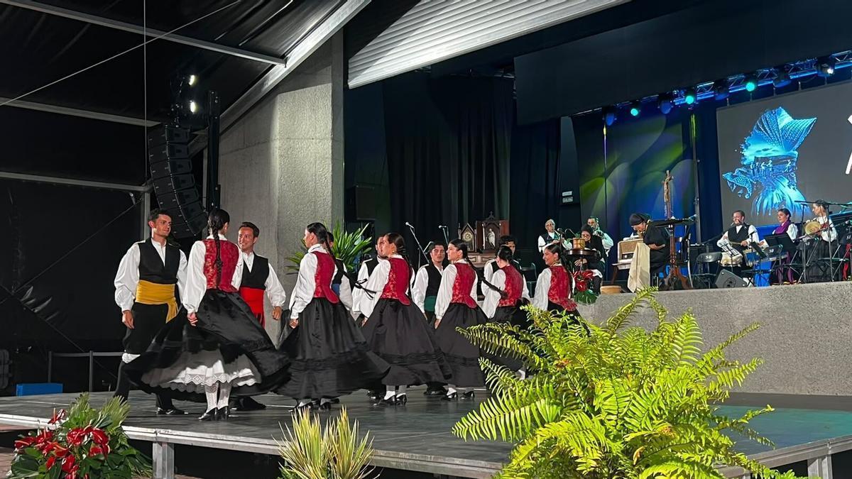 Actuación de Xirandola en el el XXXI Festival Zonal Virgen del Buen Suceso en Canarias.