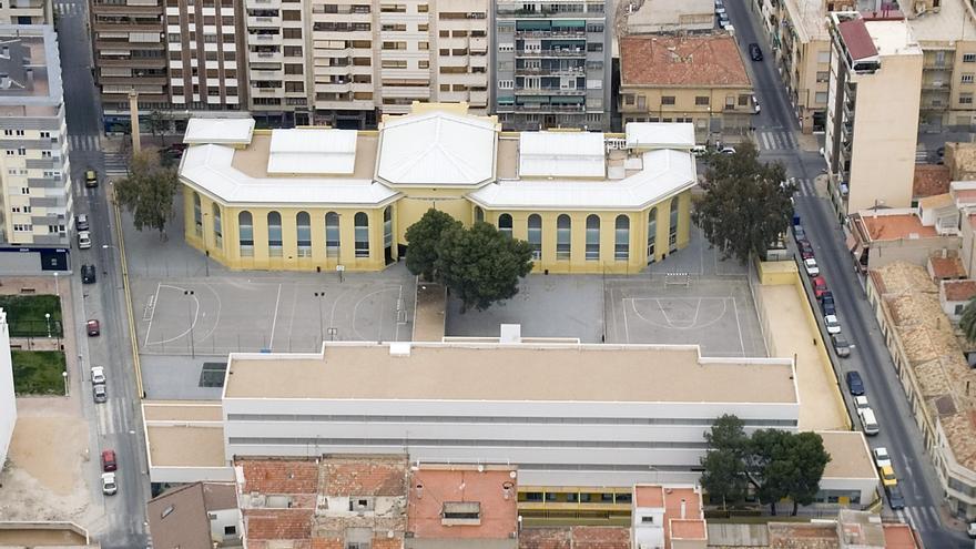 Elda pide a la Generalitat una nueva ubicación para el aula de dos años del colegio Padre Majón