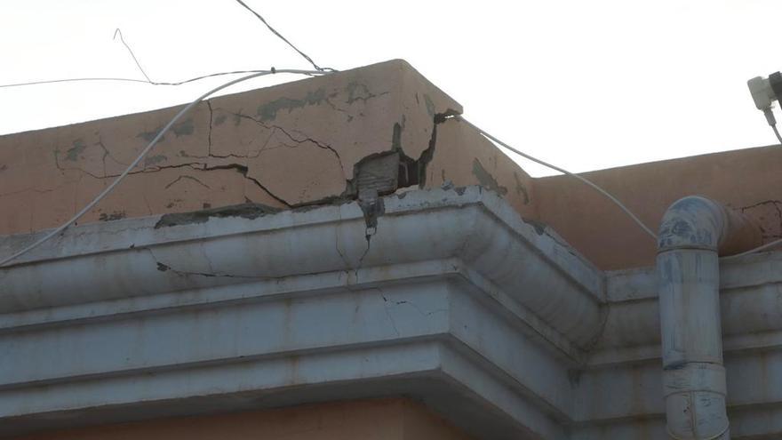 Hueco en la cornisa que dejó el rayo