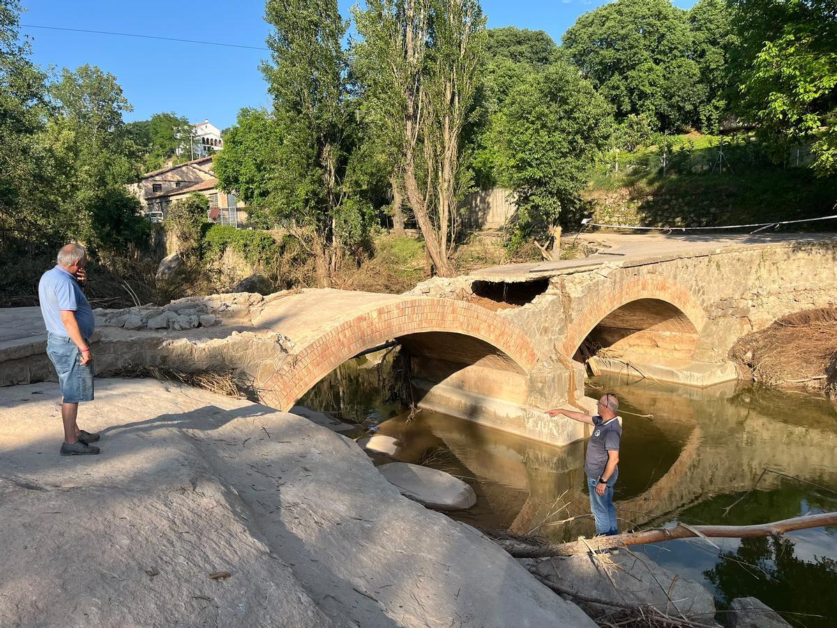 El president del Consell Comarcal, Moisès Masanas, visitant la zona afectada