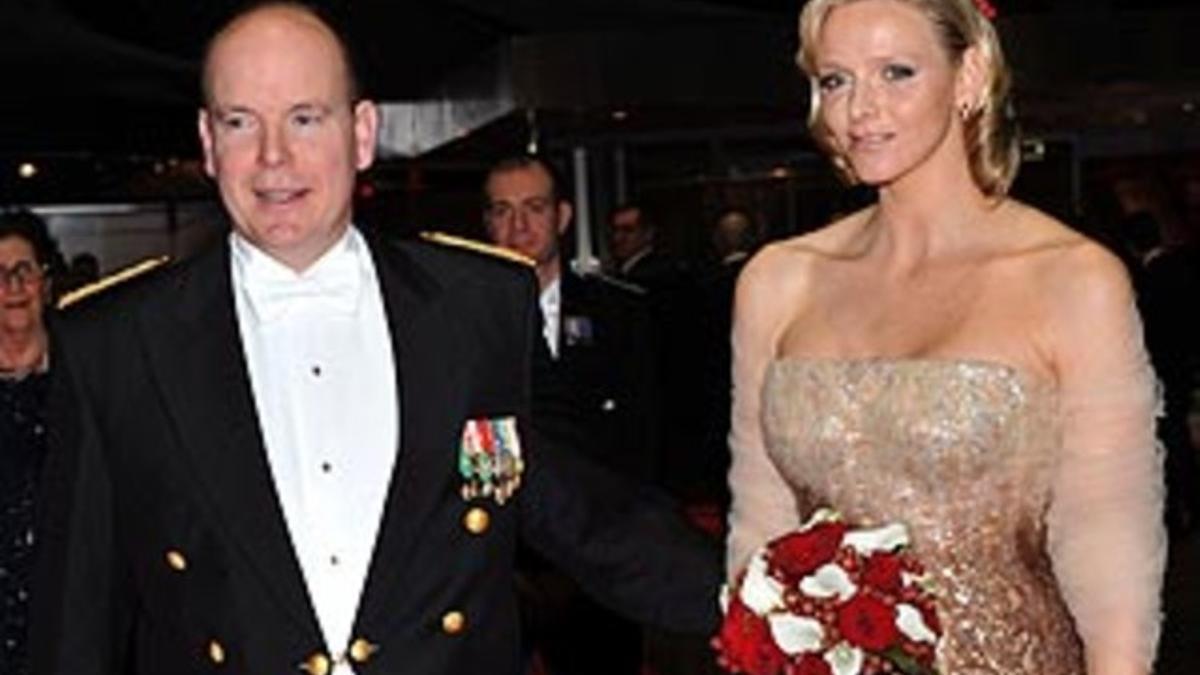 Alberto II de Mónaco y su prometida Charlene Wittstock