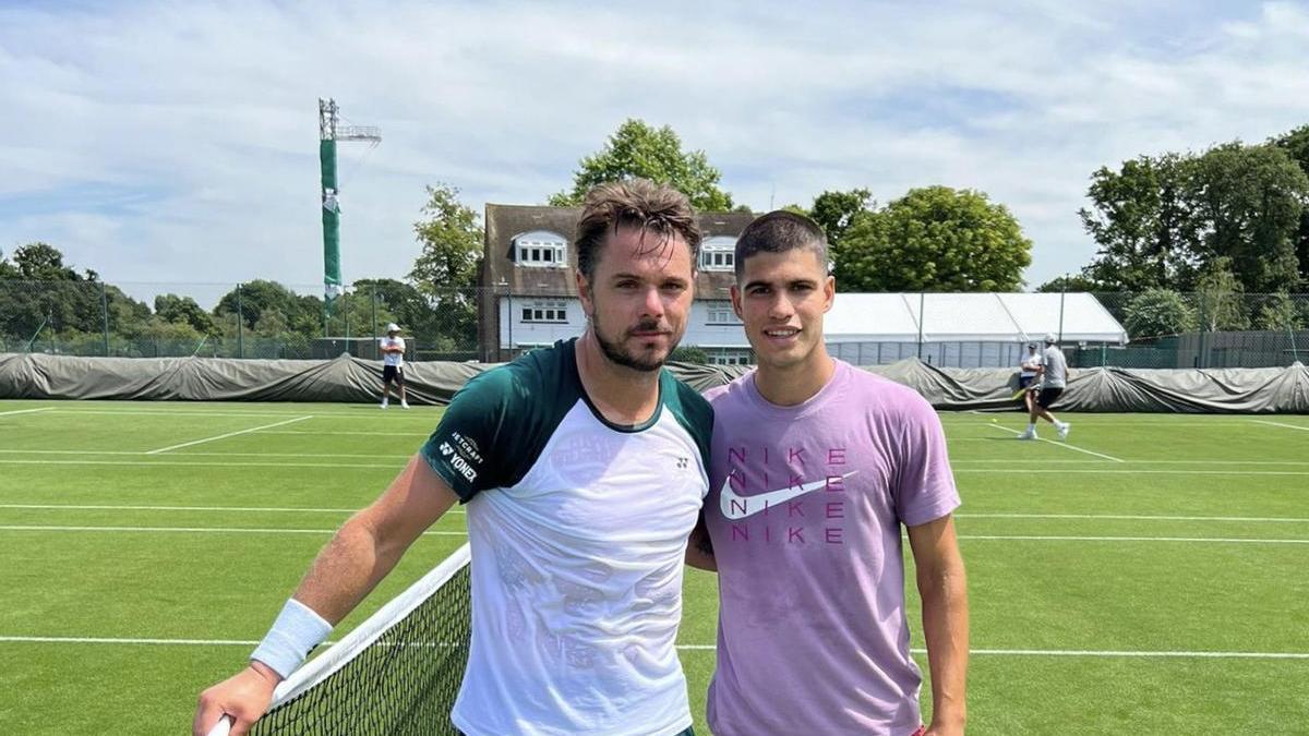 Carlos Alcaraz y Wawrinka durante el entrenamiento de ayer