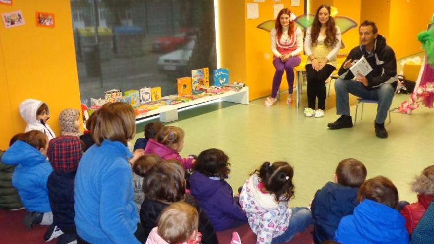 Un grupo de escolares de las escuelas infantiles de Elche