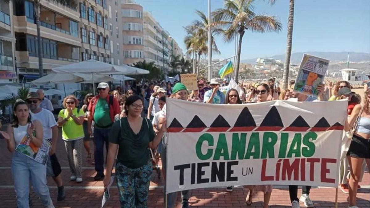 Manifestación celebrada en Las Palmas de Gran Canaria en 2023, enmarcada en el Día de la Tierra.