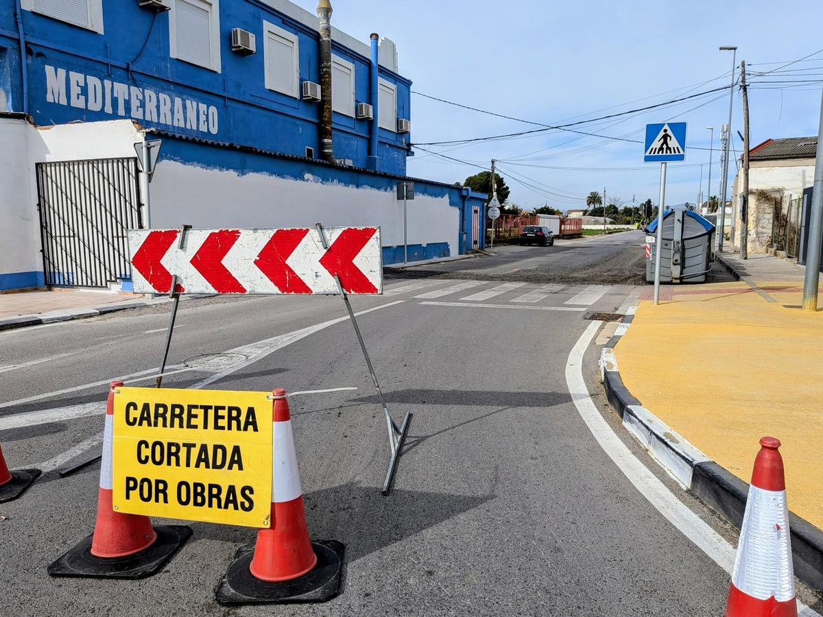 Otra foto del inicio de las obras de asfaltado.