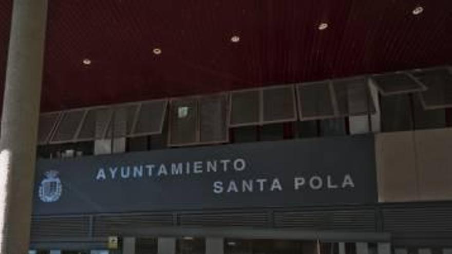 Santa Pola sale del plan de ajuste y ahorrará 400.000 € con préstamos bancarios