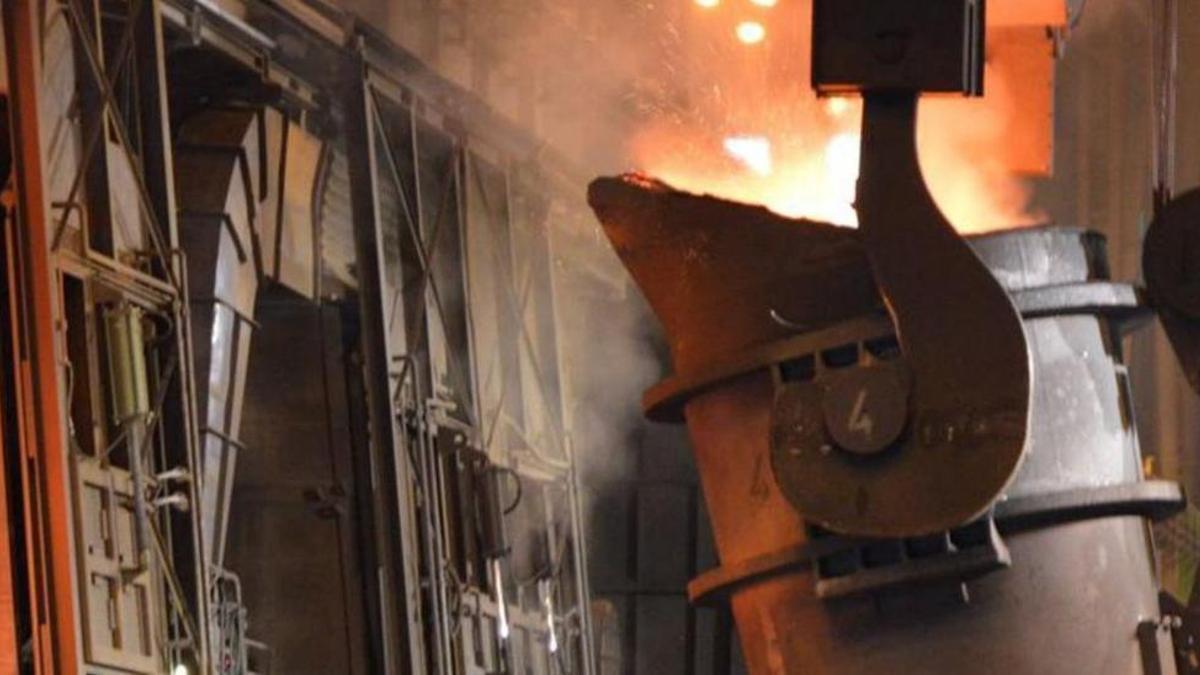 Interior de la acería de Avilés de ArcelorMittal.