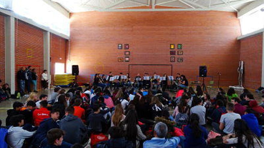 El Instituto Enric Valor de Monóvar ya tiene banda