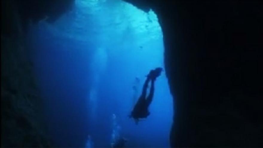 Cuevas de Fornells, la catedral sumergida