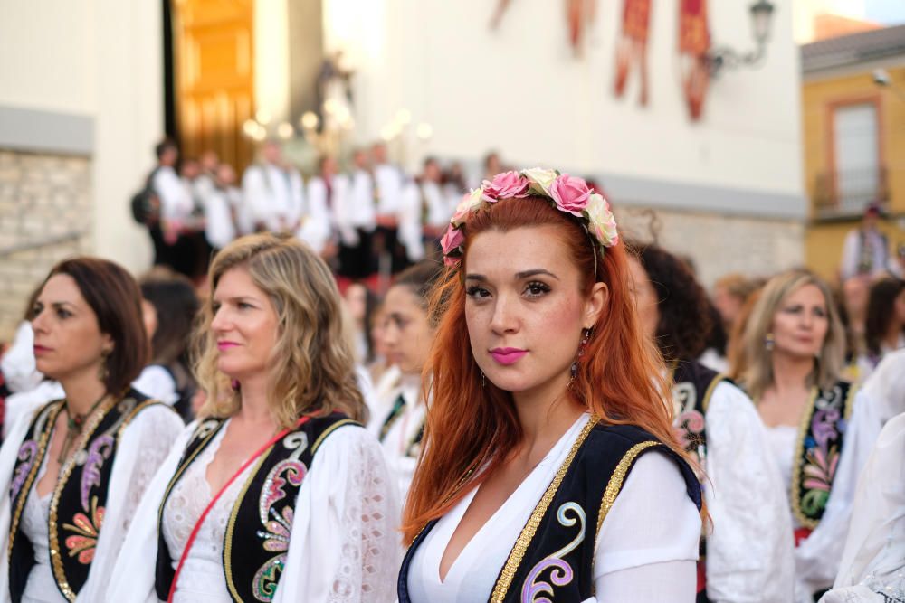 Miles de devotos festeros acompañaron al santo anacoreta en la sobria y tradicional Procesión