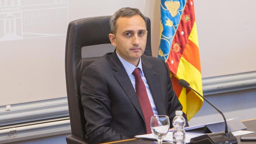 El juzgado cita a declarar al presidente de la Diputación de Alicante por una denuncia