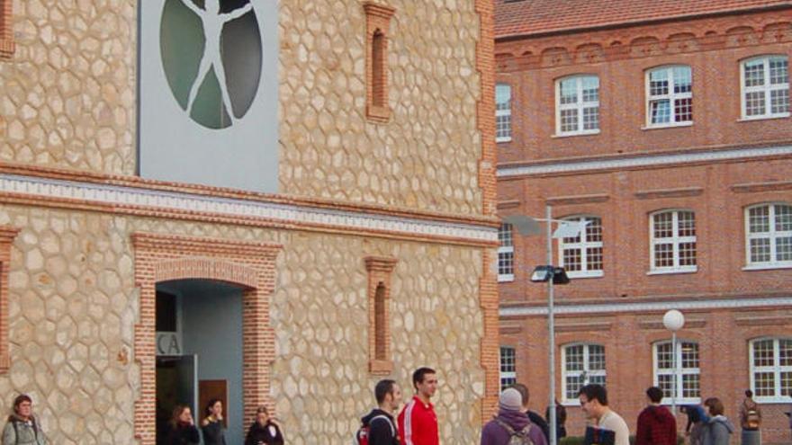 Alumnos en el Campus Viriato de Zamora.