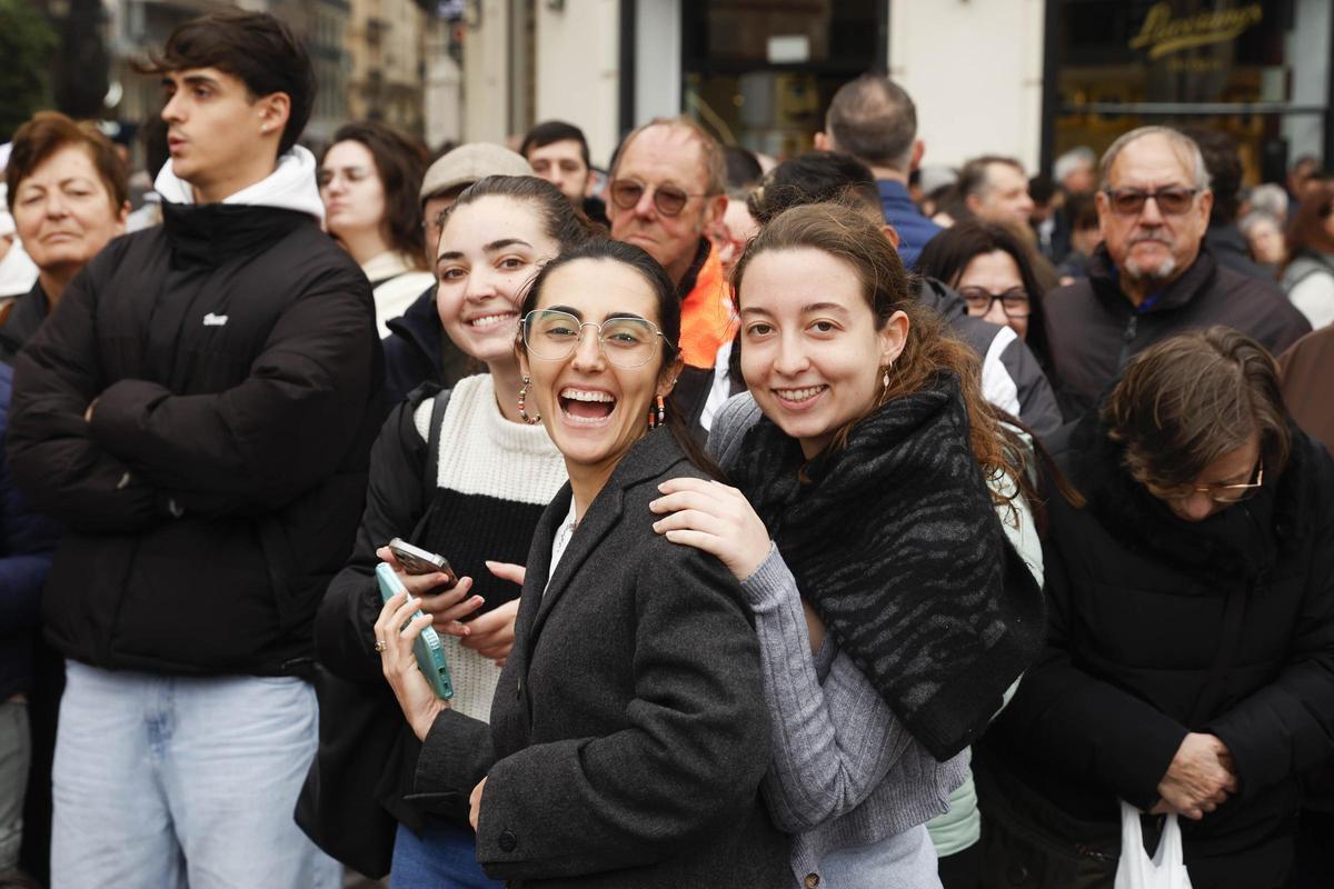 Búscate en la mascletà del 3 de marzo en la plaza del Ayuntamiento de València