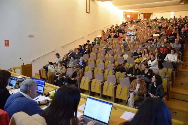 Los universitarios dejan vacantes el 29% de las plazas que les corresponden en el Claustro de la UVigo