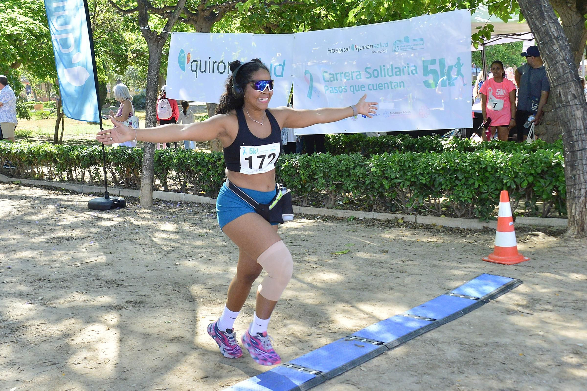 Carrera solidaria organizada por  QUIRÓNSALUD en beneficio de la asociación AFECÁNCER