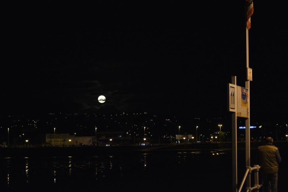 La luna llena  desde en Asturias