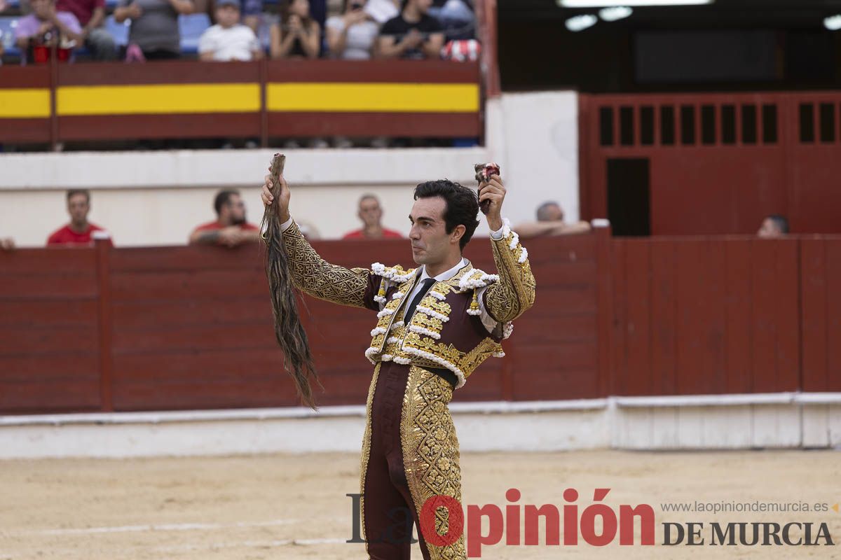 Tarde histórica en Abarán con la alternativa de José María Trigueros y el indulto de Tomás Rufo, junto a Castella salieron a hombros