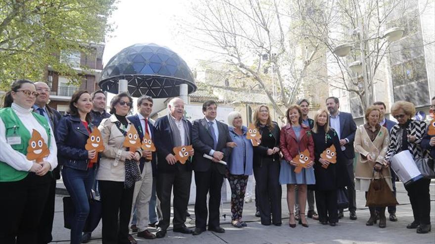 La AECC urge a la Junta a que el cribado de cáncer de colon se implante al 100%