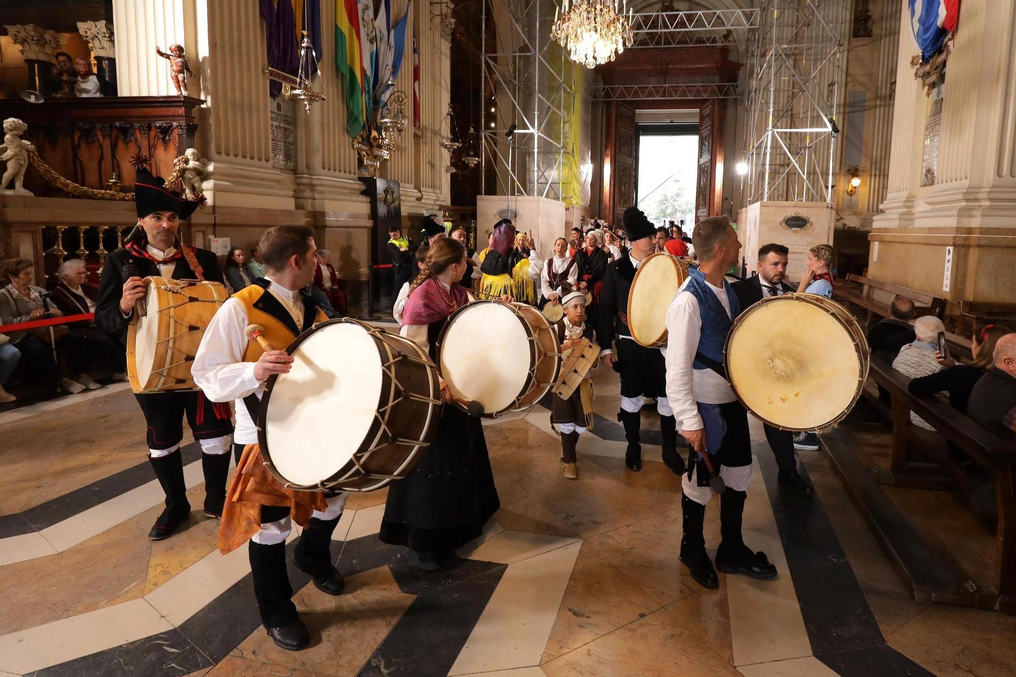 La Ofrenda de Frutos brilla un año más por el centro de Zaragoza