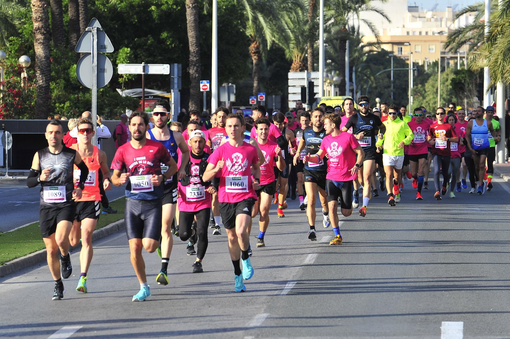 Más de 8.000 solidarios con el cáncer de mama en Elche