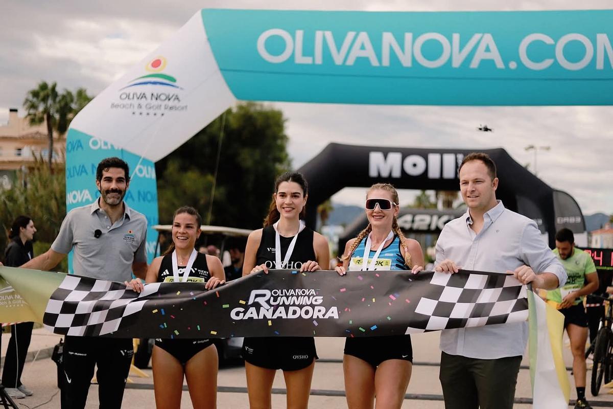 Las tres primeras clasificadas en Oliva Nova