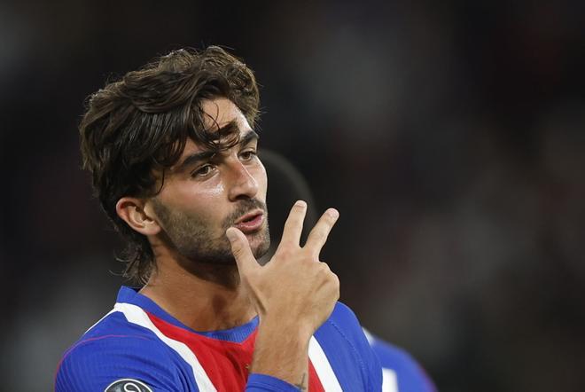 Ferran Torres firma un 'hat trick' y Dembélé un doblete en el demoledor estreno del PSG en la Champions