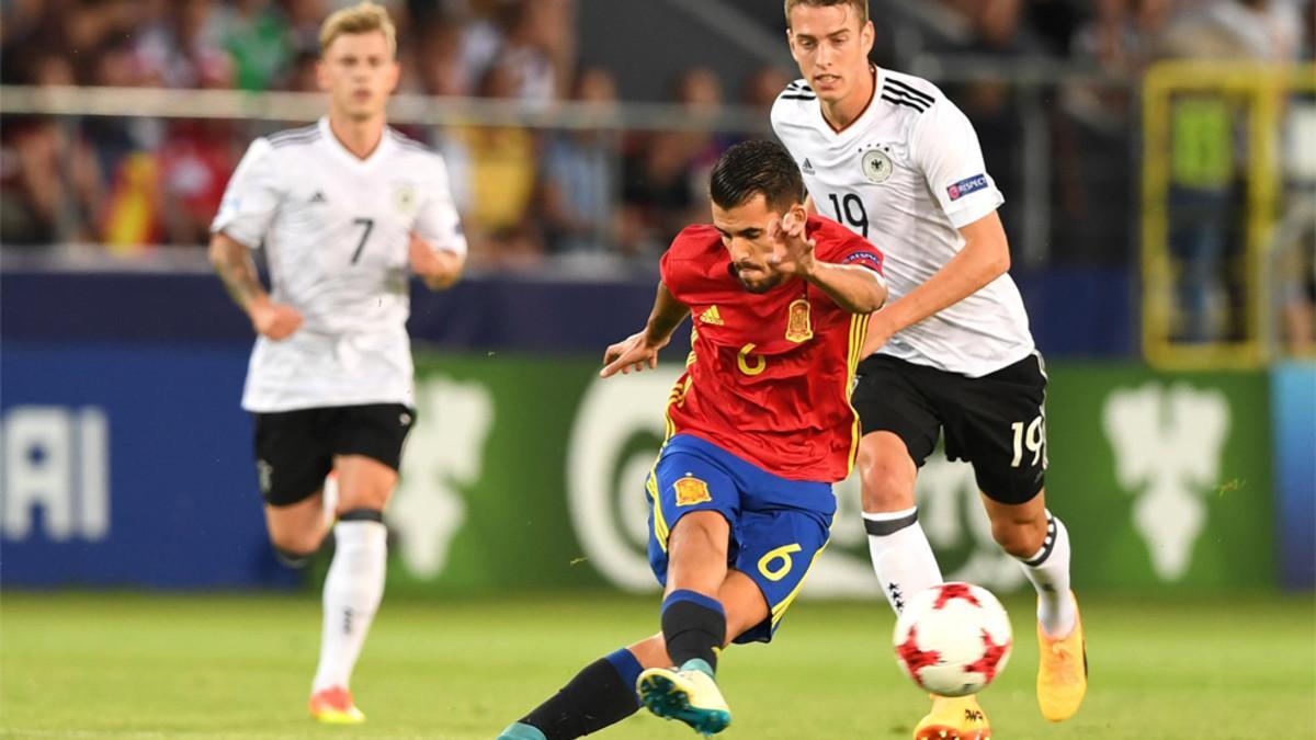 Dani Ceballos, en acción durante el Europeo sub-21 2017, está a punto de firmar por el Real Madrid