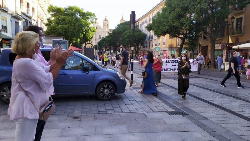 Manifestación en contra del hospital privado