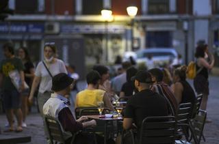 Madrid adopta nuevas medidas frente al coronavirus: reuniones de 10 personas y menos aforo en iglesias y hostelería