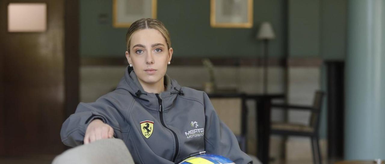 La avilesina que vuela en Ferrari: la historia de Alba Vázquez, la gran joya del automovilismo español