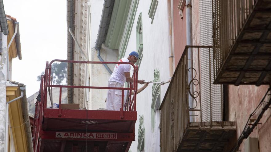 La Costera, la Vall y la Canal pierden 598 parados en un año a las puertas de la &quot;operación verano&quot;