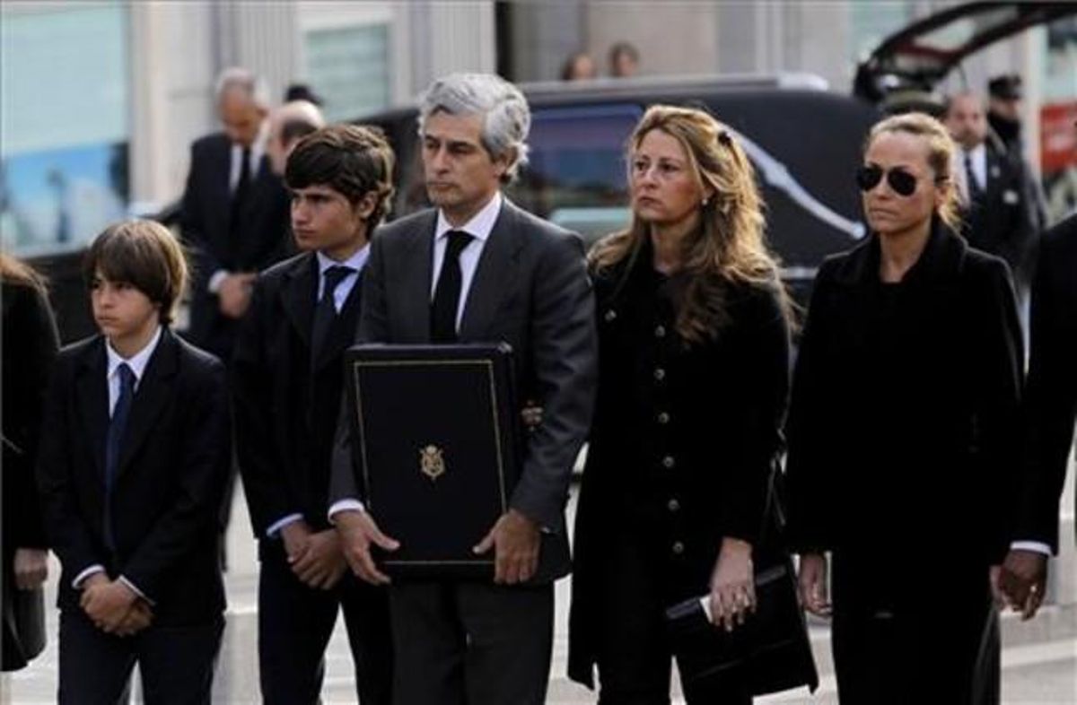 Arribada de la família al Congrés dels Diputats.
