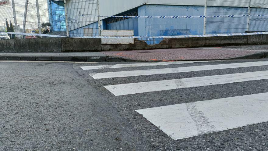 En imágenes: así quedó la zona en la que tuvo lugar el atropello en una carrera ilegal en Oviedo.