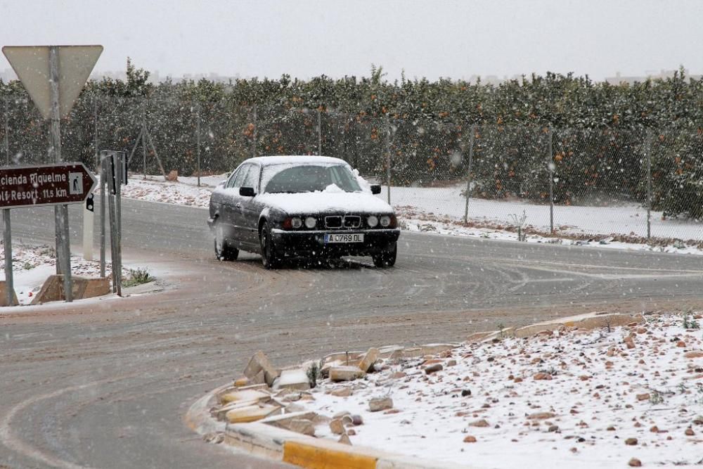 La nieve llega a San Javier, Balsicas y el Campo d