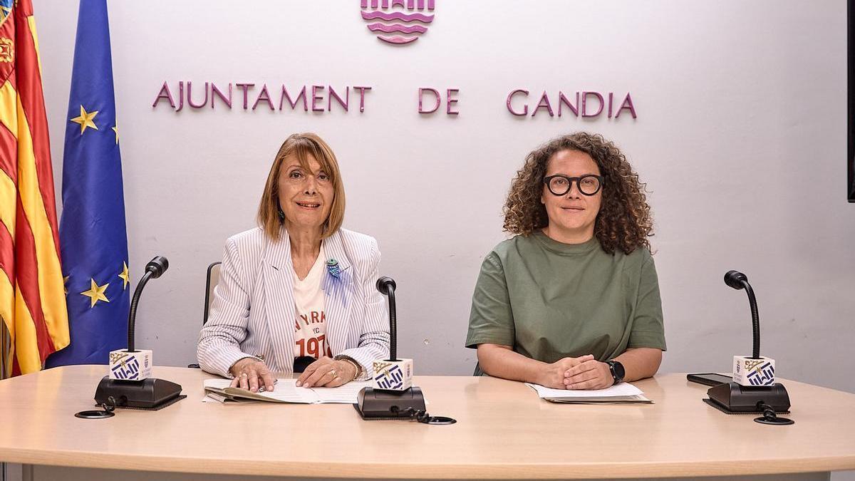 Izquierdo y Gil en rueda de prensa.