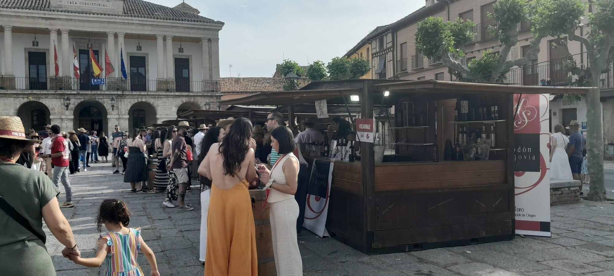 GALERÍA | Gran ambiente en la primera jornada de la Feria del Vino de Toro
