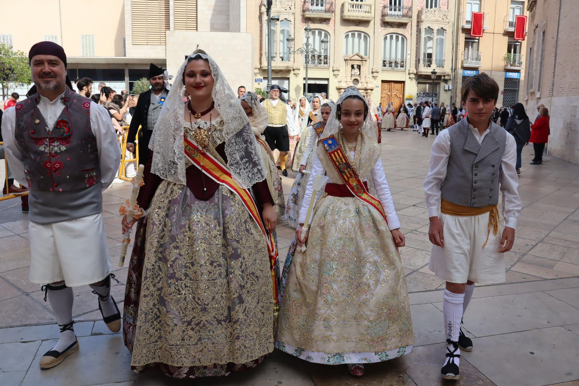 Las comisiones de falla en la Procesión de la Virgen (2/5)