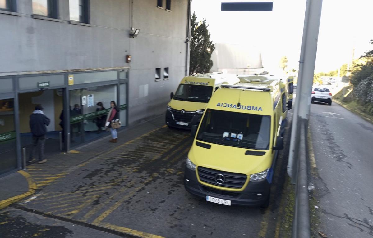 Entrada principal del servicio de Urgencias del Hospital Montecelo.