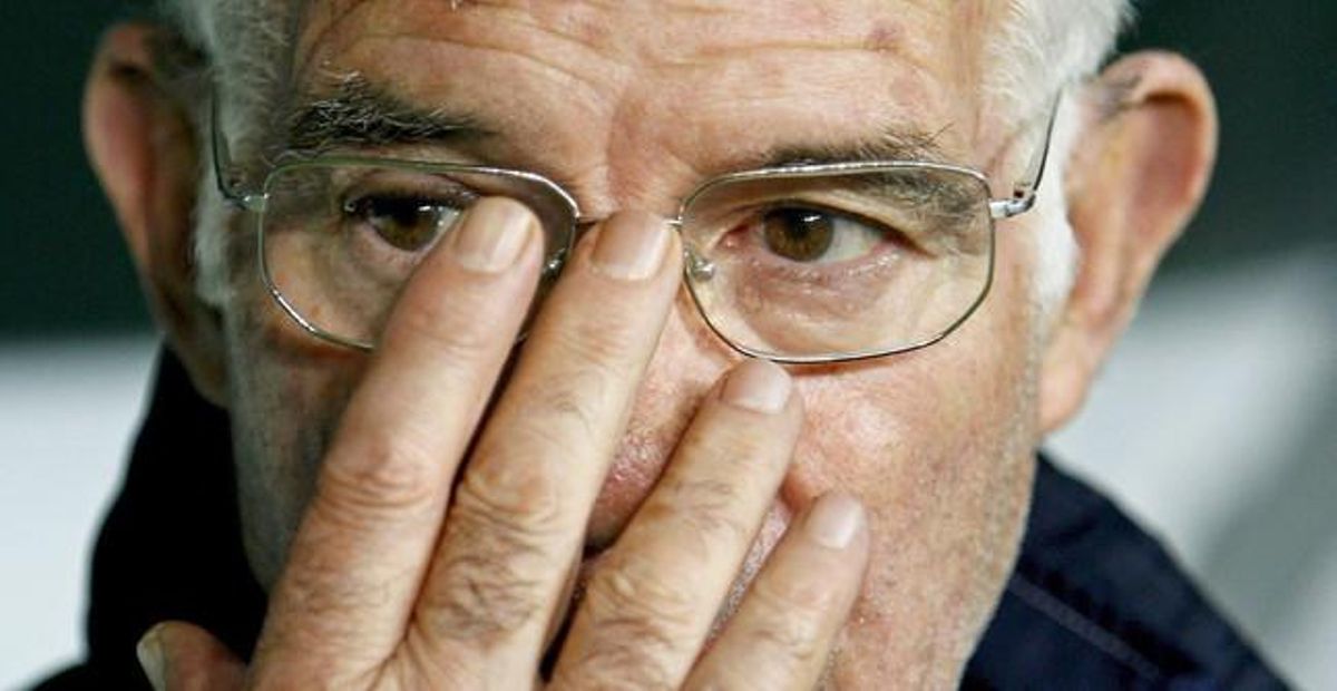 Luis Aragonés abans d’un partit de la UEFA del 2008.